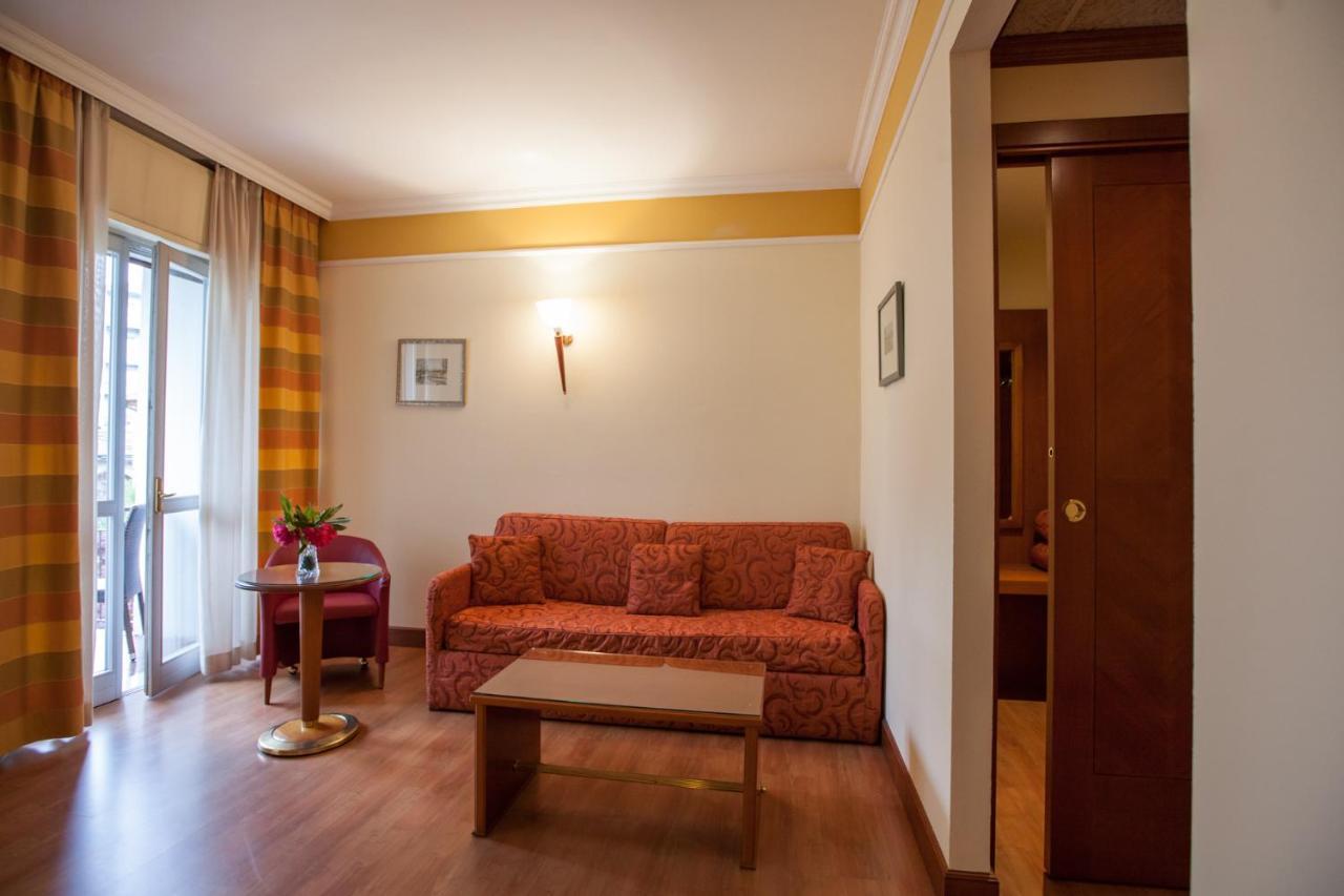 Hotel Il Chiostro By Lvg Hotel Collection Verbania Luaran gambar