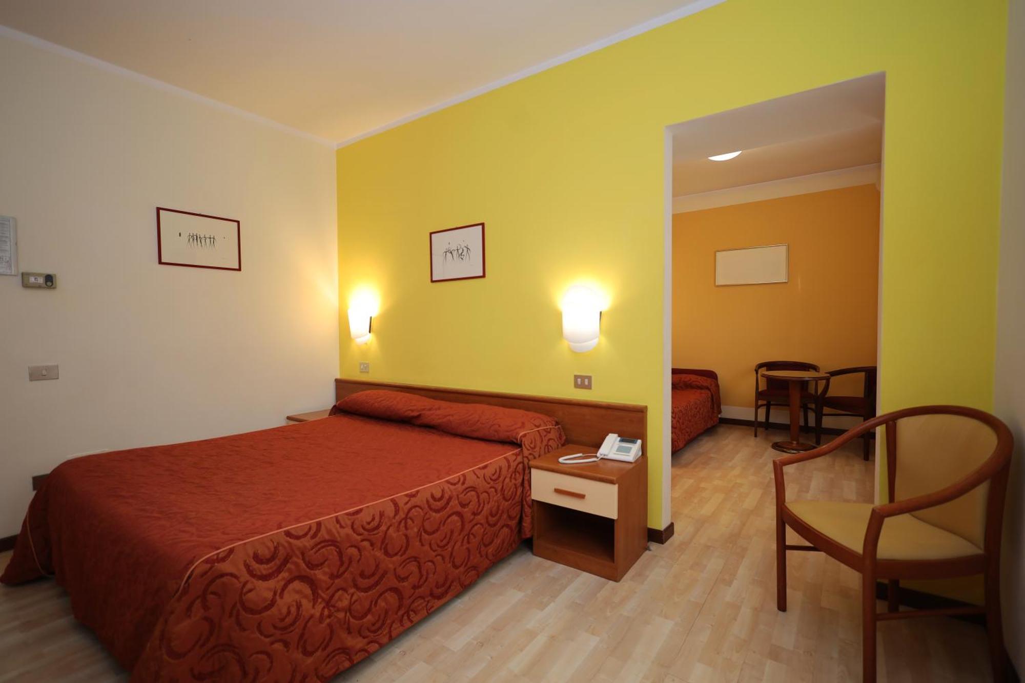 Hotel Il Chiostro By Lvg Hotel Collection Verbania Luaran gambar