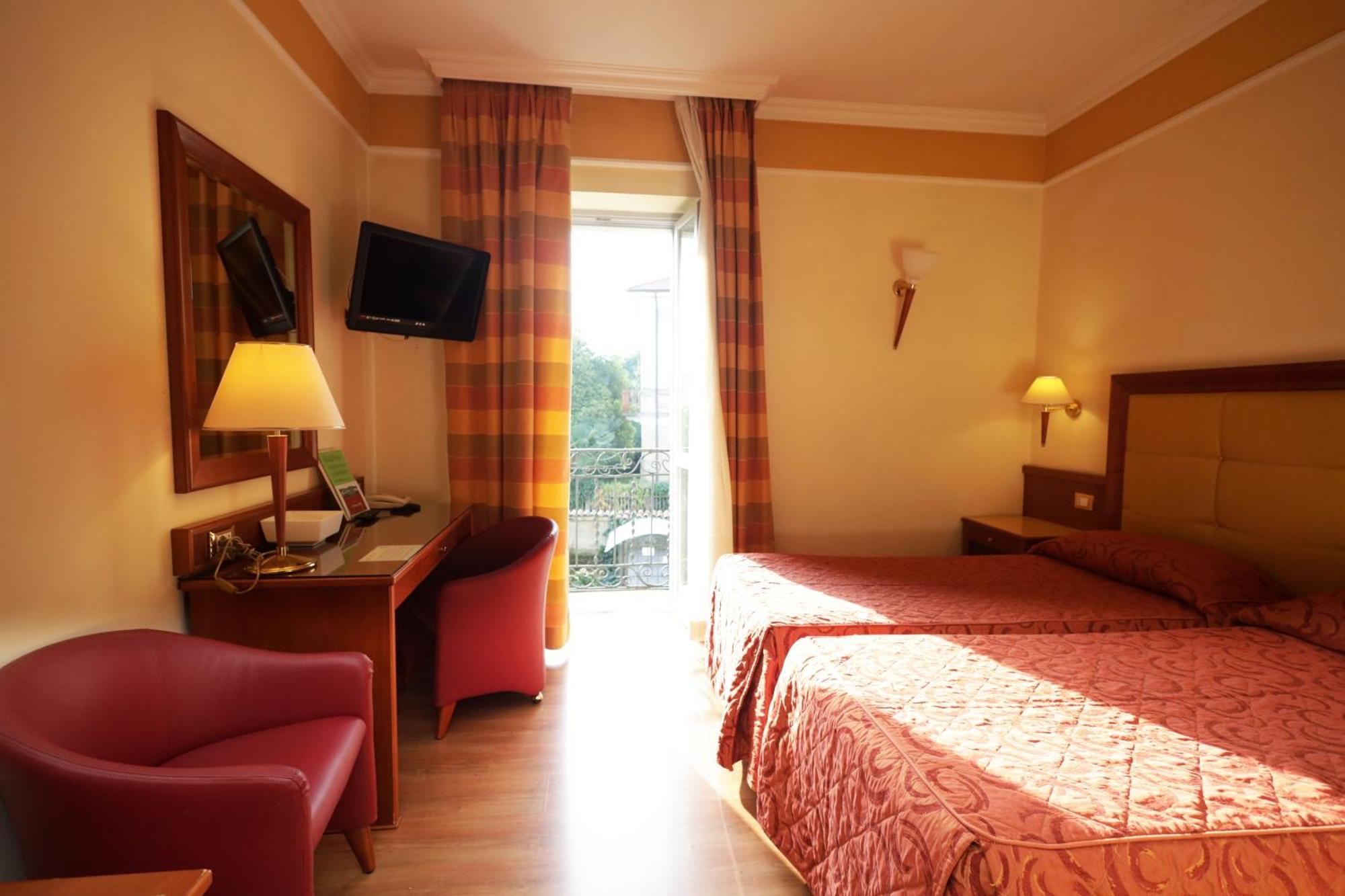 Hotel Il Chiostro By Lvg Hotel Collection Verbania Bilik gambar